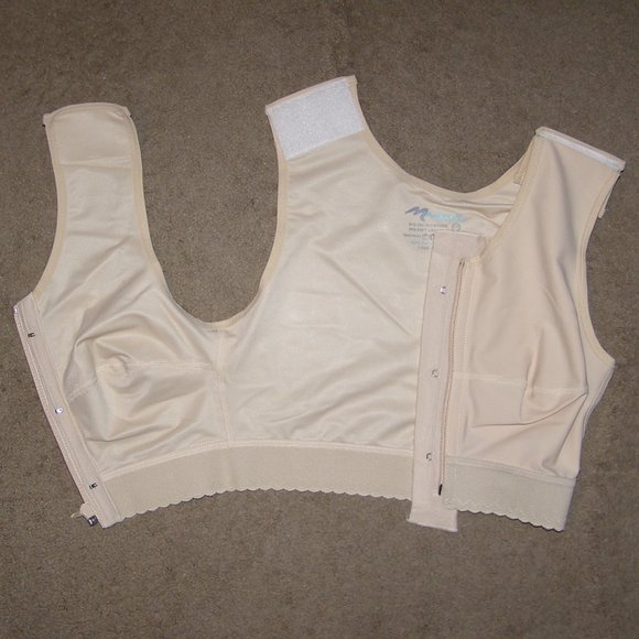NEW size L 8-10 Beige Marena Recovery Sleeveless Vest w/Zipper front - Picture 7 of 13
